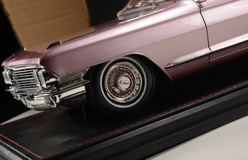 CADILLAC - SEDAN DE VILLE 1962 - HEATHER PINK MET