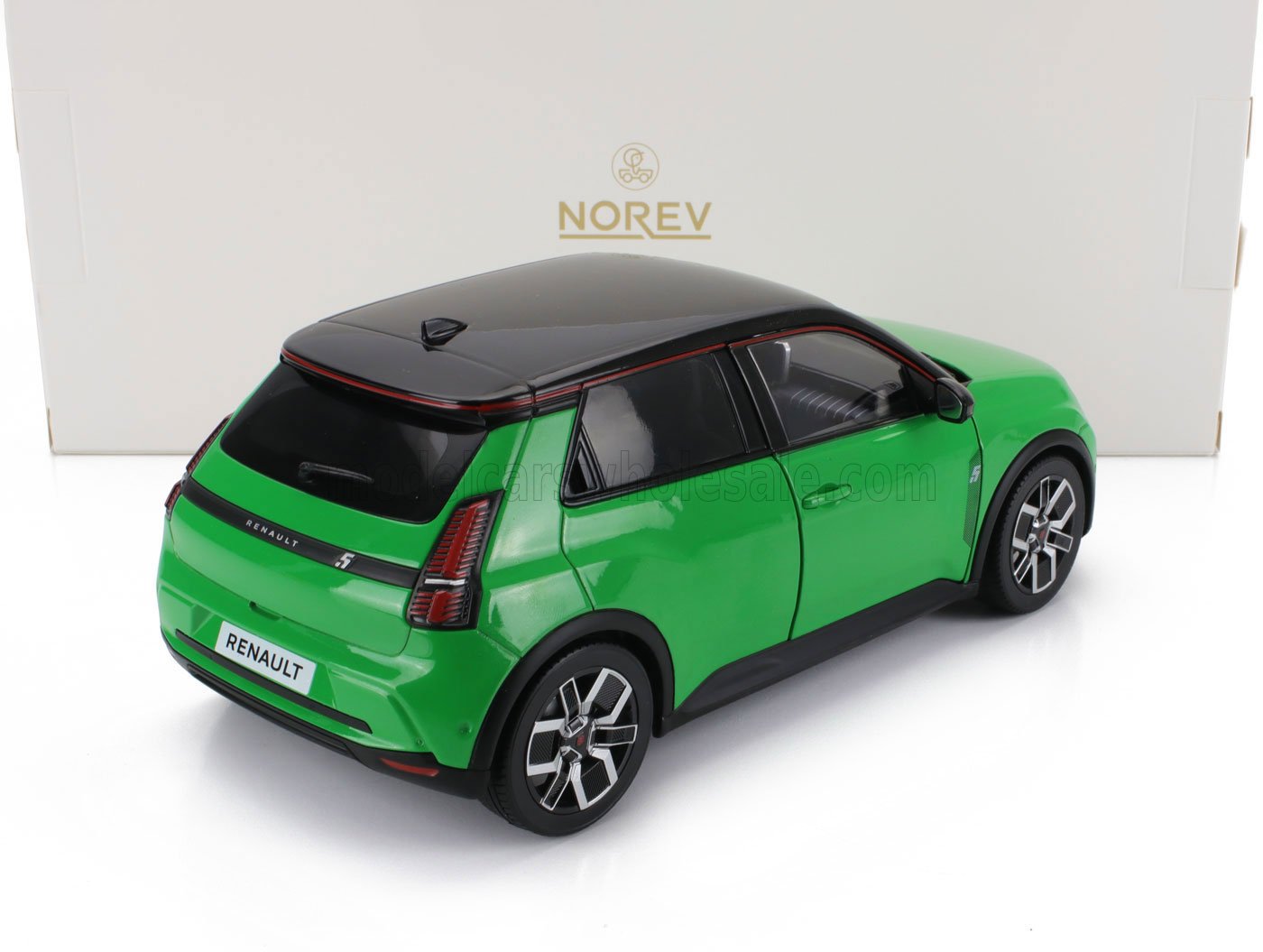 Renault 5 E-Tech 100% Electric 2024 Pop Green & Black