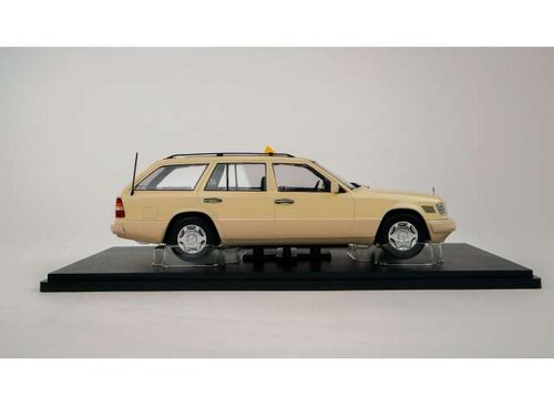 Mercedes E-Class T Model *german Taxi*, ivory 1995