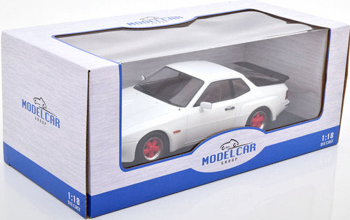 Porsche 924 Carrera GT, weiss, mit roten Felgen, 1981