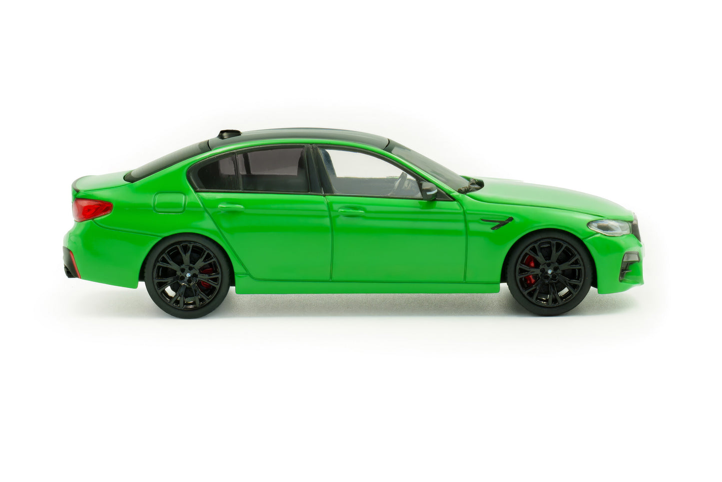 BMW - 5-SERIES M5 (F90) COMPETITION 2022 - GREEN