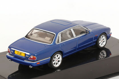 Jaguar XJ8 (X308), blau, 1998