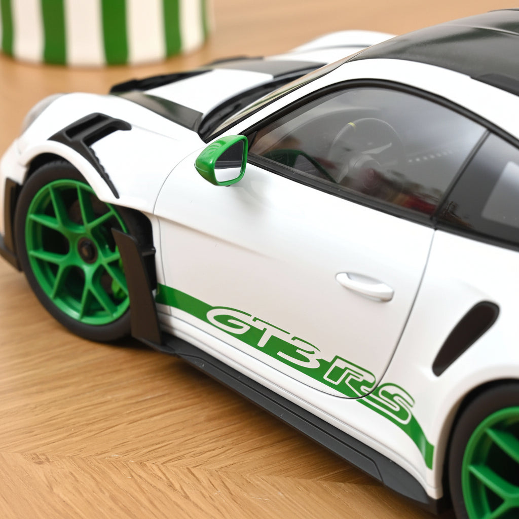 Porsche 911 GT3 RS Tribute to Carrera RS 2022 White/Python Green