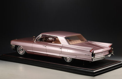 CADILLAC - SEDAN DE VILLE 1962 - HEATHER PINK MET