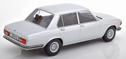 BMW 3.0S E3 2.series 1971  silver