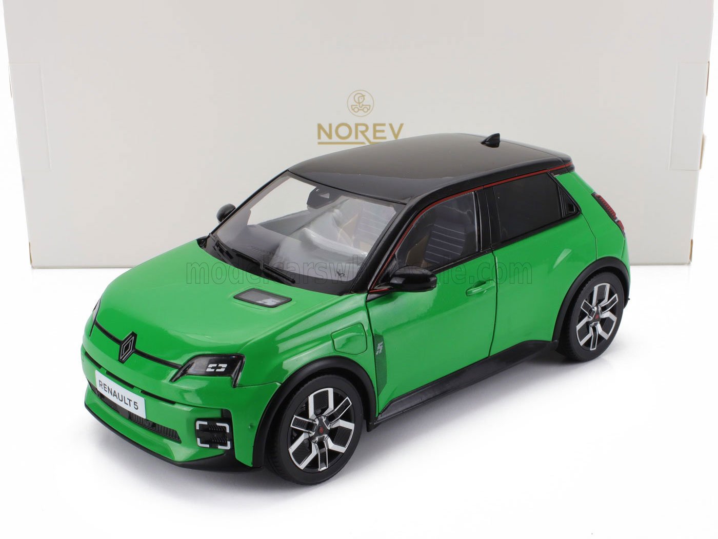 Renault 5 E-Tech 100% Electric 2024 Pop Green & Black