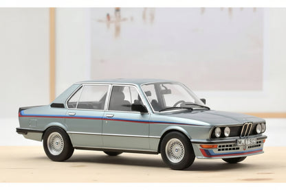 BMW M535i 1980 E30 - Blue met with stripes