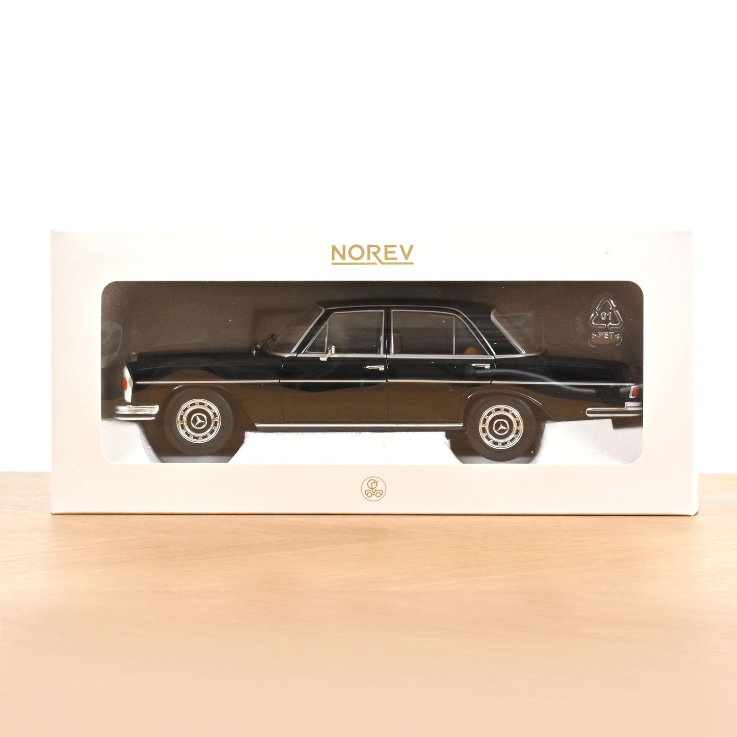 Mercedes-Benz 280 SE 1968 Black (Reprod. 2026)