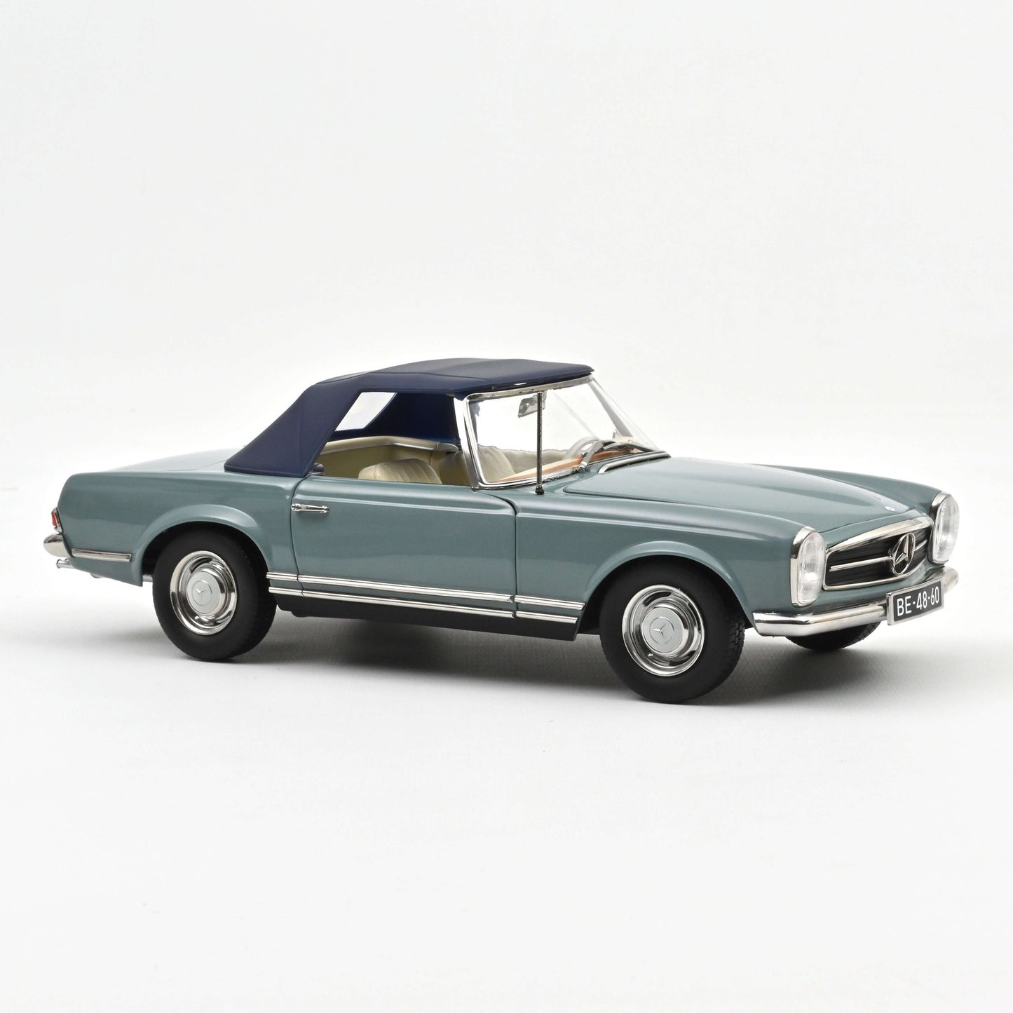 Mercedes-Benz 230 SL 1963 Horizon Blue „Knockin on Heavens Door“