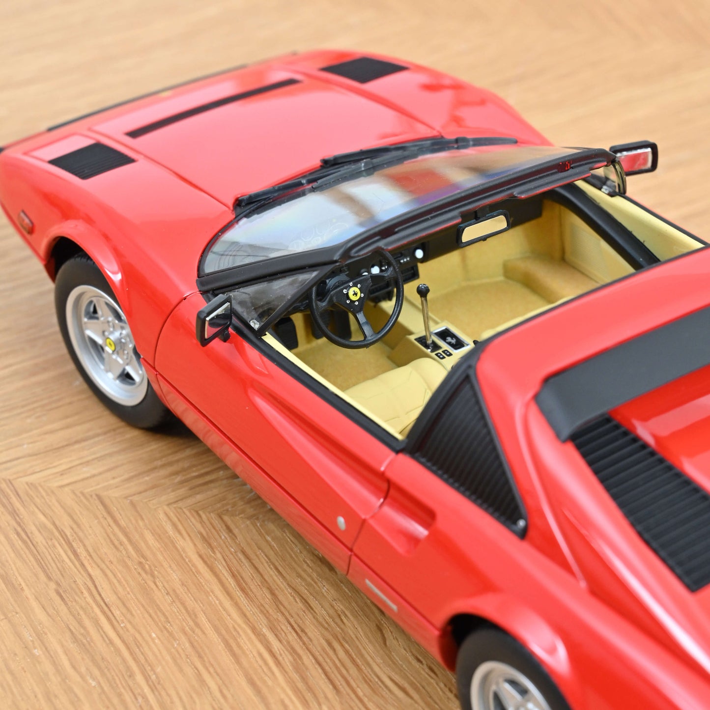 Ferrari 308 GTS 1982 - Red