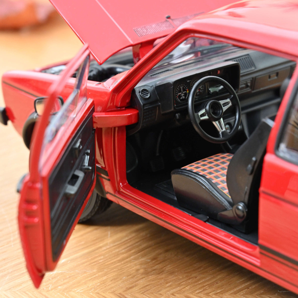 VW Golf GTI 1976 – Rot