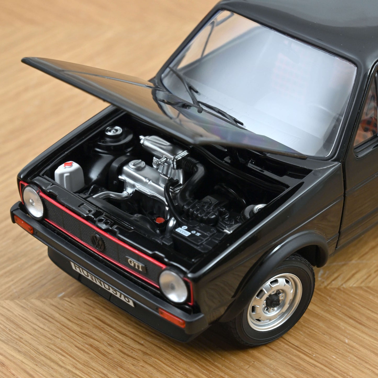 VOLKSWAGEN - GOLF GTI 1976 - BLACK