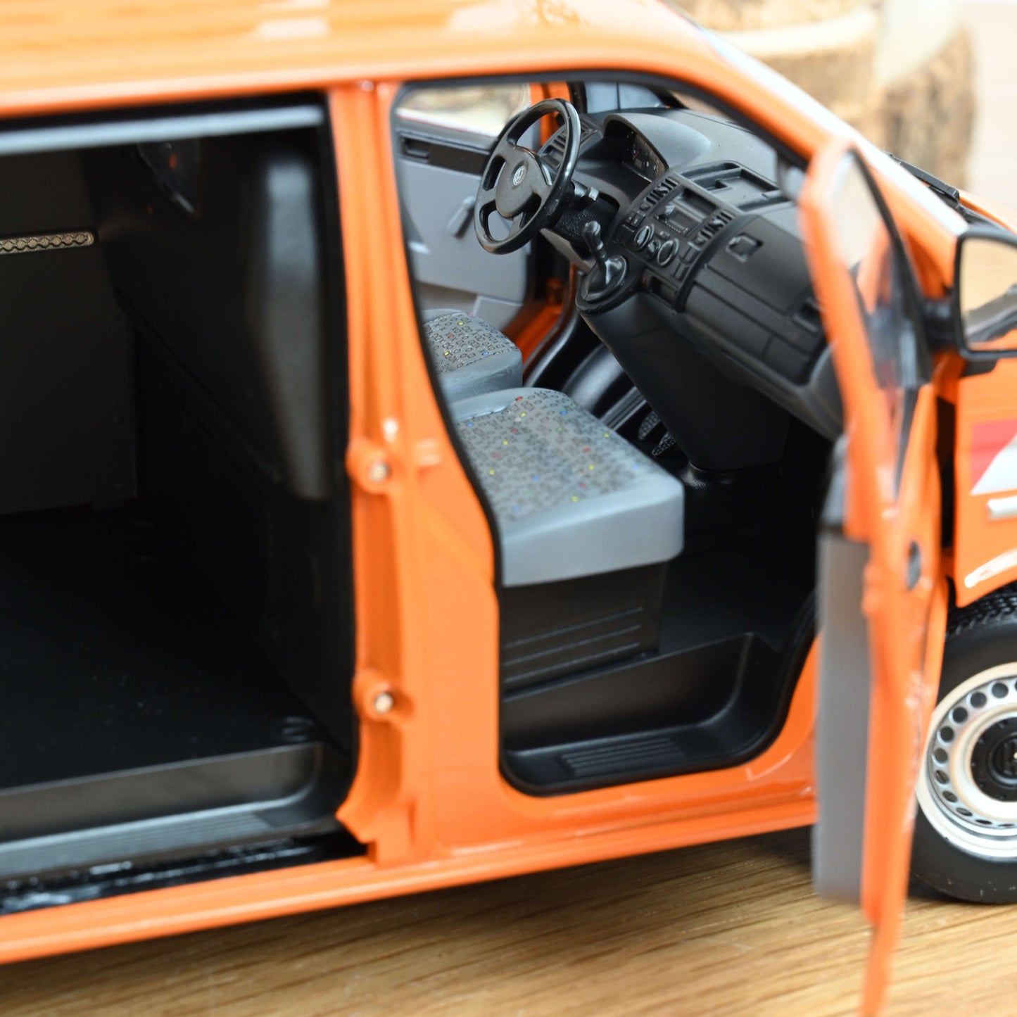 VW T5 Bus Transporter 2003 orange Communal Vehicle