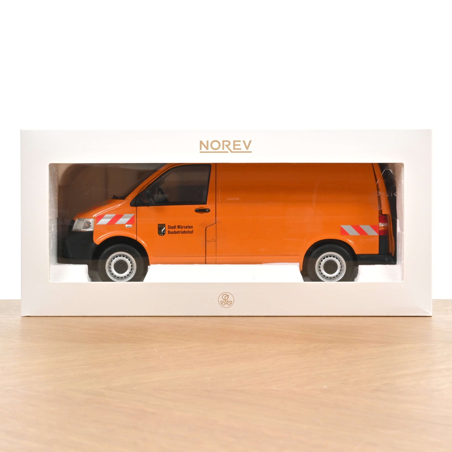 VW T5 Bus Transporter 2003 orange Communal Vehicle