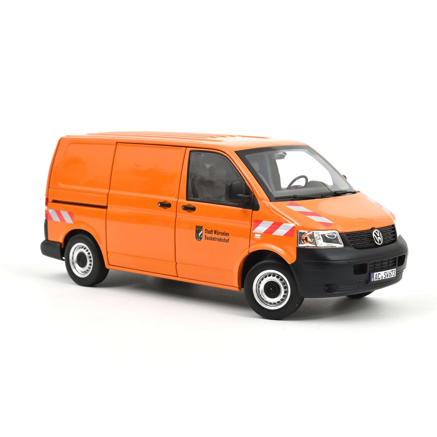 VW T5 Bus Transporter 2003 orange Communal Vehicle
