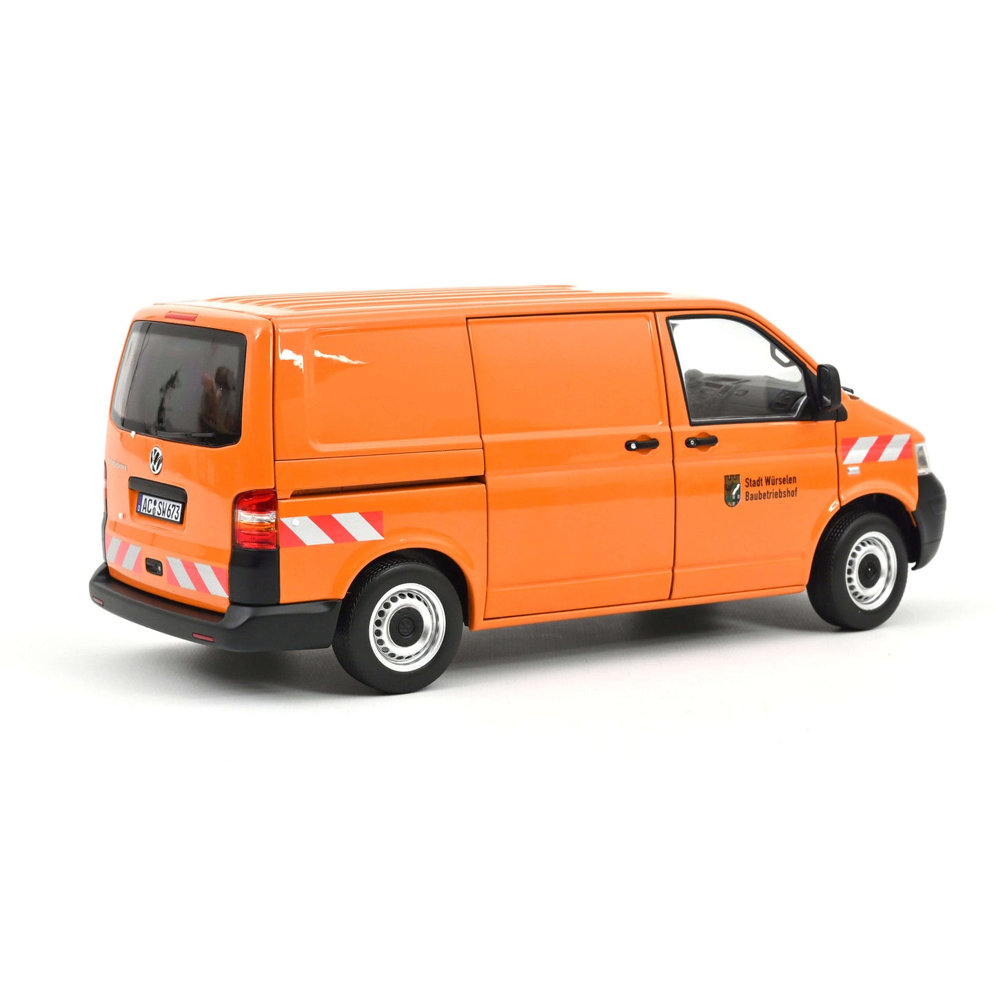 VW T5 Bus Transporter 2003 orange Communal Vehicle