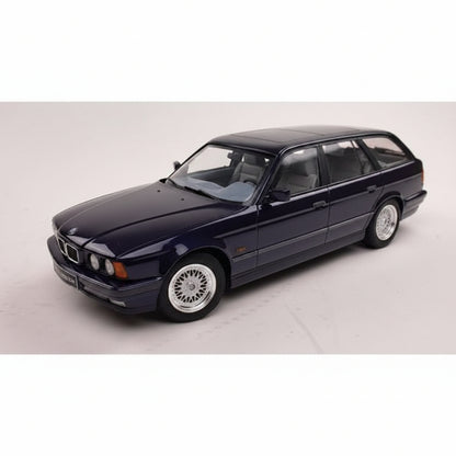 BMW 5-series Touring E34, violet metallic 1996