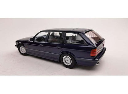 BMW 5-series Touring E34, violet metallic 1996