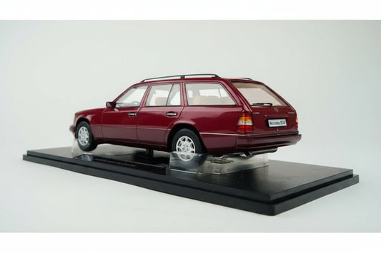 Mercedes E-Class T Model, almandine red 1995