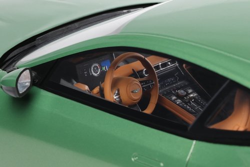 Aston Martin DB12 Vantage Green 2023