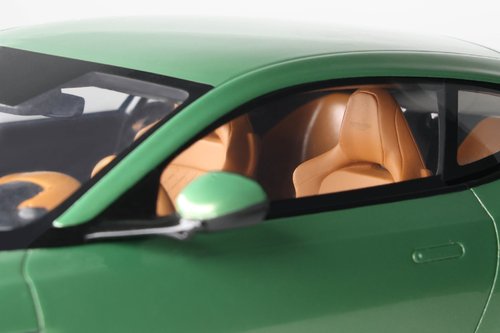 Aston Martin DB12 Vantage Green 2023