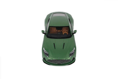 Aston Martin DB12 Vantage Green 2023