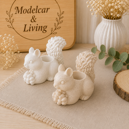 Eichhörnchen Kerzenhalter aus Keramik – Für Stabkerze oder Schokokugel – Herbstdeko & Geschenkidee