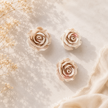 Gipsrosen handgegossen – Dekorative Rosen in Wunschfarbe | 3er Set, 9er Set oder 15er Set für Hochzeit, Taufe & Tischdeko 🌹