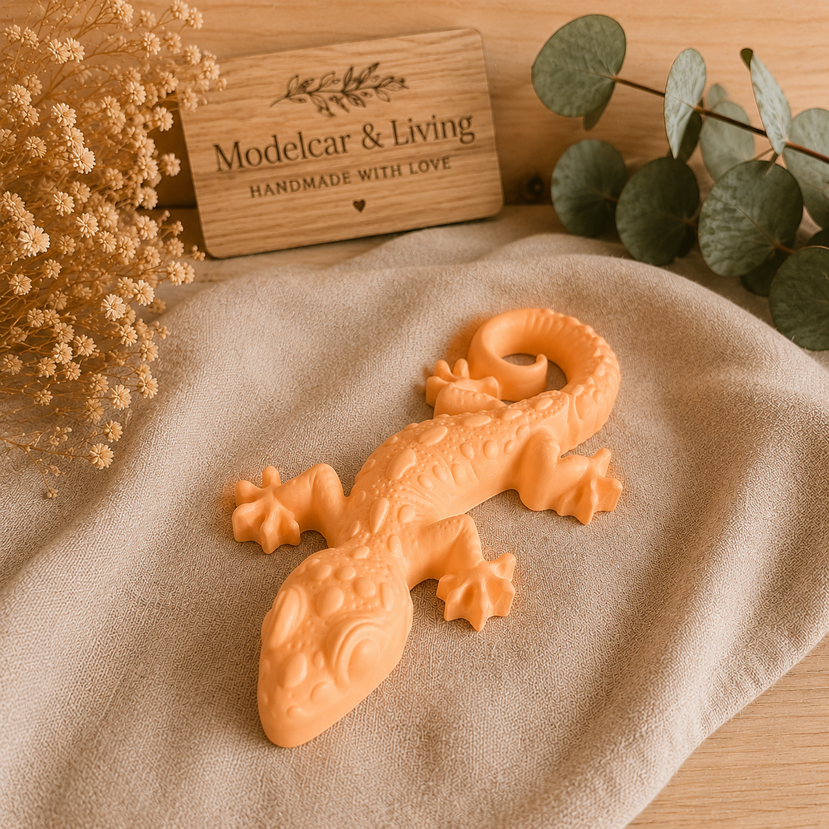 Handgegossener Deko-Gecko aus Gießmasse – Farbwahl möglich