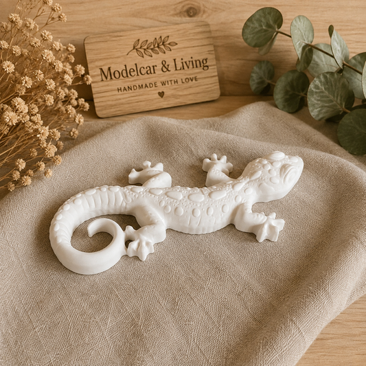 Handgegossener Deko-Gecko aus Gießmasse – Farbwahl möglich