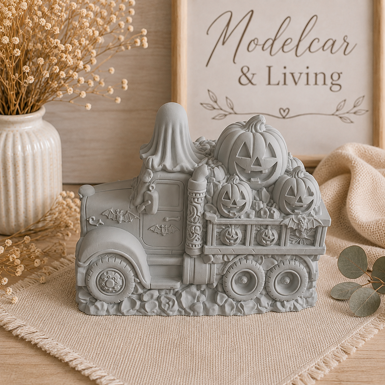 Halloween Kürbis-Truck mit Geist aus Keramikgips – Wunschfarbe oder zum Selbstbemalen | 8 × 6 × 6 cm