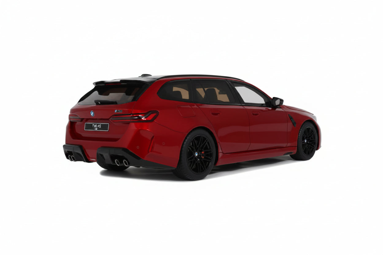 BMW M5 TOURING RED 2025