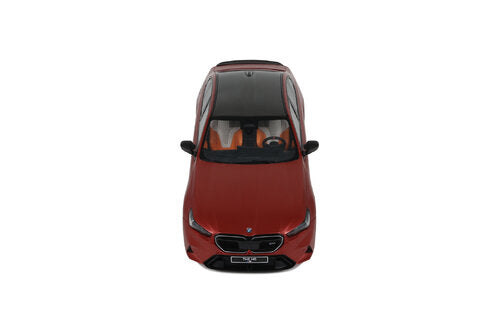BMW M5 PEABLE BEACH ORANGE 2025