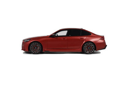 BMW M5 PEABLE BEACH ORANGE 2025
