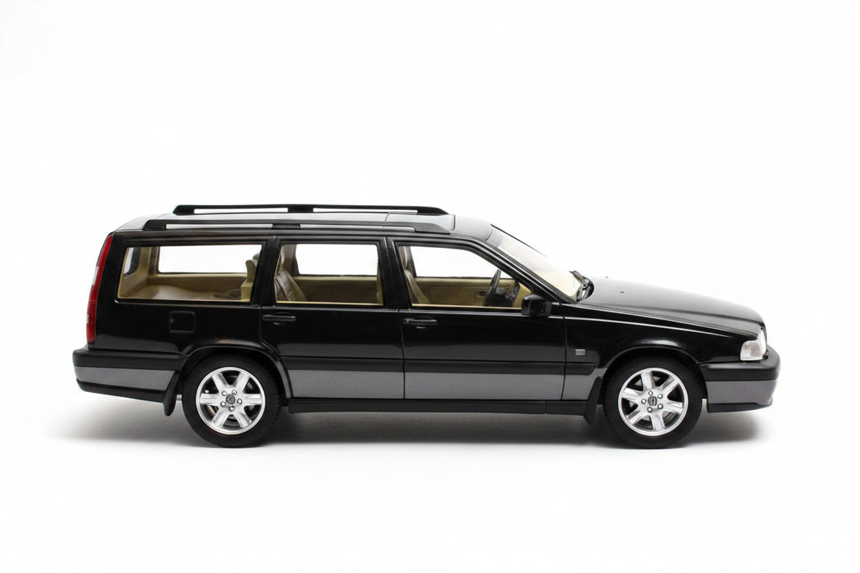 VOLVO - V70 XC CROSS COUNTRY SW STATION WAGON 1996 - BLACK