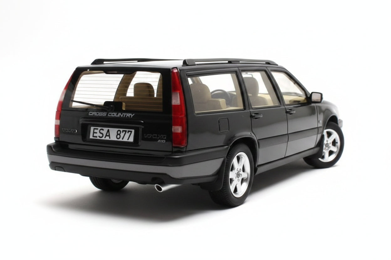VOLVO - V70 XC CROSS COUNTRY SW STATION WAGON 1996 - BLACK