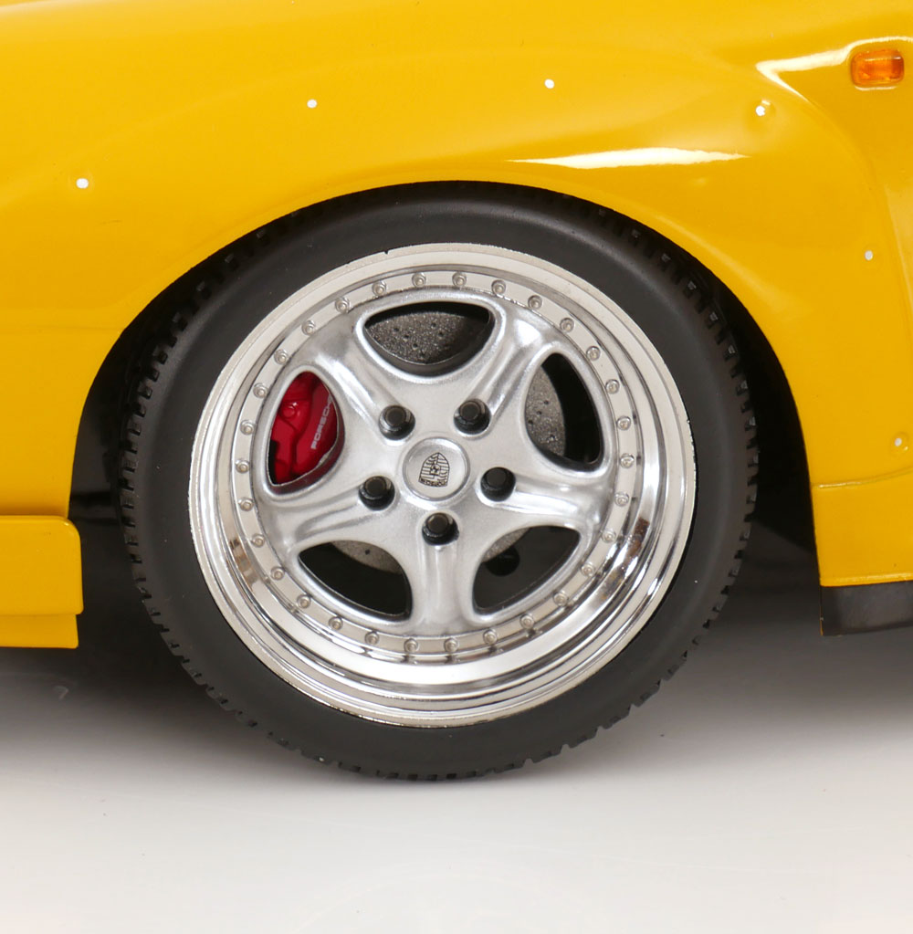 Porsche 911 (993) GT2 Speedline Felgen 1996 gelb