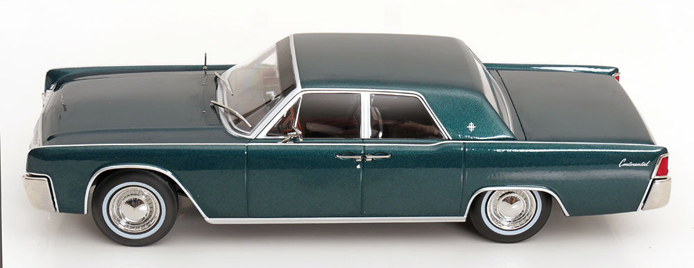 Lincoln Continental Sedan Matrix Reloaded & Revolutions 1963 dunkelgrün-metallic