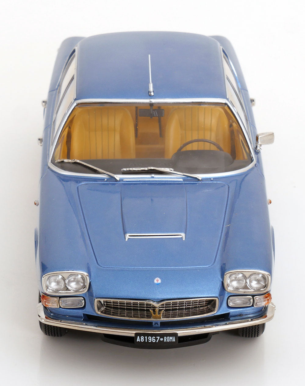 Maserati Quattroporte I 1965 hellblau metallic