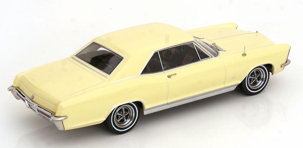 Buick Riviera 1965 creme