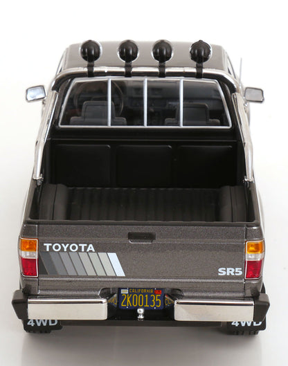 Toyota Truck Xtra Cab 4x4 (Hilux) 1985 graumetallic