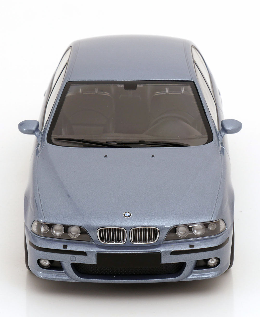 BMW M5 E39 1998 silverstone-blaumetallic