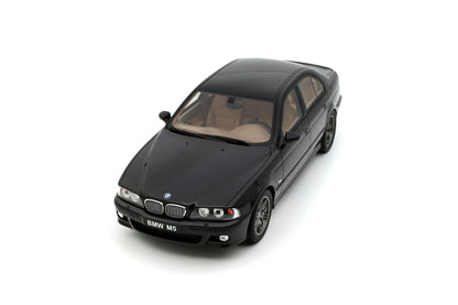 BMW E39 M5 BLACK SAPHIRE METALLIC 475 2000
