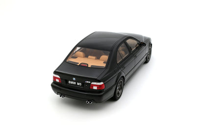 BMW E39 M5 BLACK SAPHIRE METALLIC 475 2000