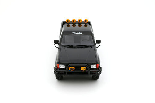 Toyota Hilux SR5 Glossy Black 202 1985