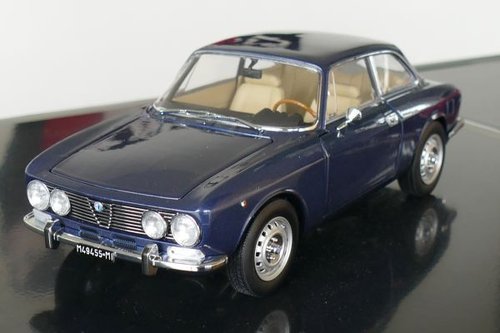 ALFA ROMEO - GTV 2000 1973 - PERVINCA BLUE MET