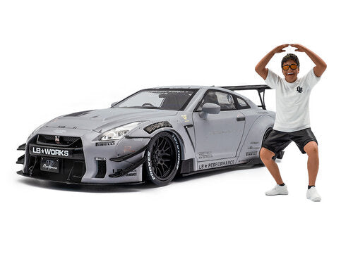 NISSAN - GT-R (R35) TYPE 2 LIBERTY WALK LB WORKS COUPE WITH AMERICAN DIORAMA FIGURE 2018 - GREY