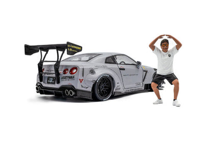 NISSAN - GT-R (R35) TYPE 2 LIBERTY WALK LB WORKS COUPE WITH AMERICAN DIORAMA FIGURE 2018 - GREY