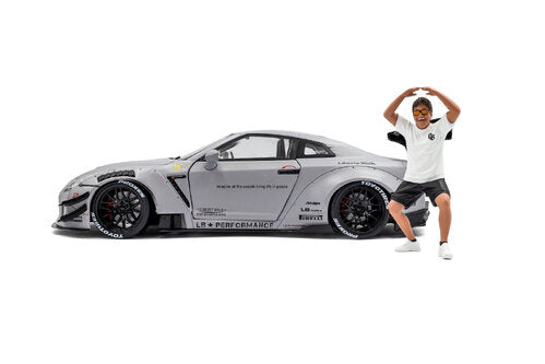 NISSAN - GT-R (R35) TYPE 2 LIBERTY WALK LB WORKS COUPE WITH AMERICAN DIORAMA FIGURE 2018 - GREY
