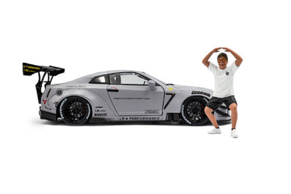 NISSAN - GT-R (R35) TYPE 2 LIBERTY WALK LB WORKS COUPE WITH AMERICAN DIORAMA FIGURE 2018 - GREY
